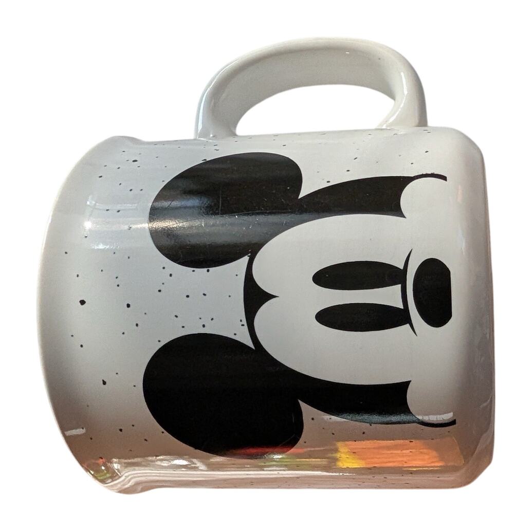 Disney Mickey Mouse 20 oz Ceramic White Speckled Mug